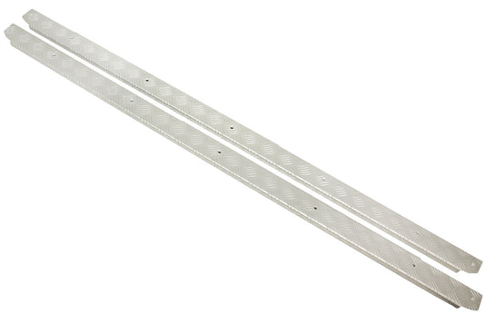 SIDE SILLS CHEQUER PLATE - SILVER - DEF 110 NON-S/WAGON