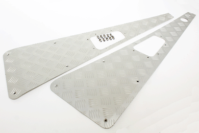 WING TOPS PAIR - CHEQUER PLATE - SILVER - L/H AERIAL HOLE - PRE-2007
